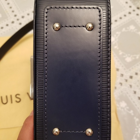 Louis Vuitton Vintage Eden bag - Picture 7 of 8